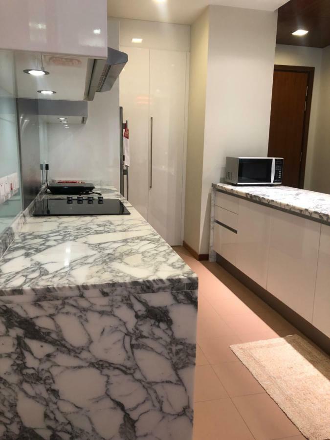 The Suites At Waterside Straits Quay By Plush Bagan Jermal ห้อง รูปภาพ
