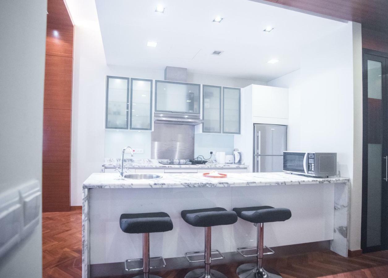 The Suites At Waterside Straits Quay By Plush Bagan Jermal ภายนอก รูปภาพ